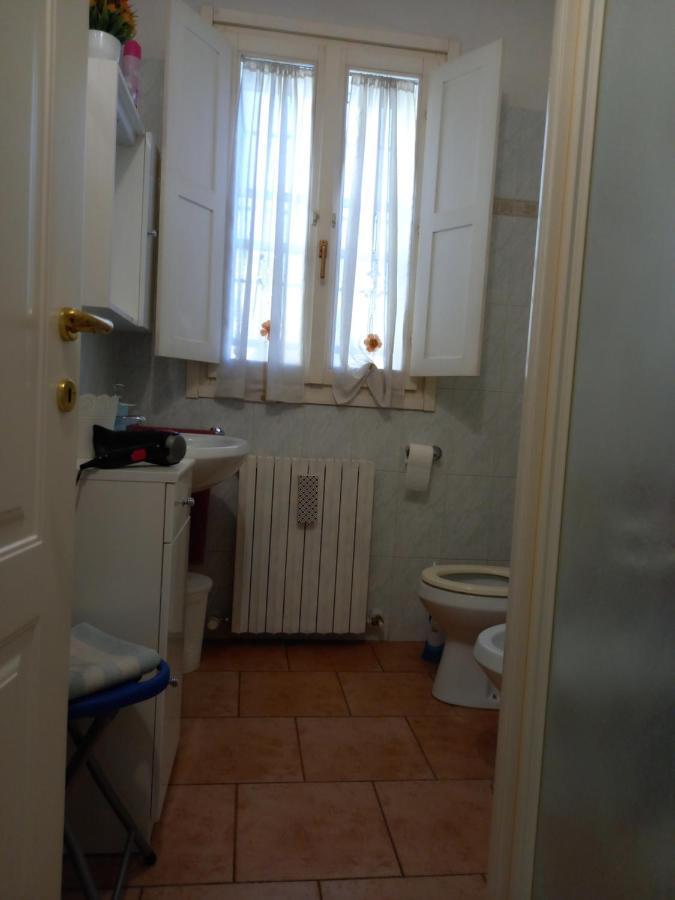 4 Giugno Ferrara Apartamento Exterior foto